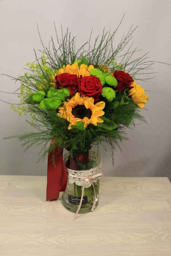 Bouquet di rose rosse e girasoli – IMG 9049 e1588954881876