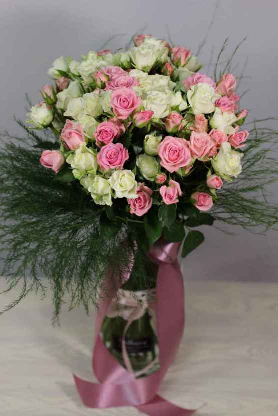 Bouquet di rose miste bianche e rosa – IMG 9070 e1588955044851