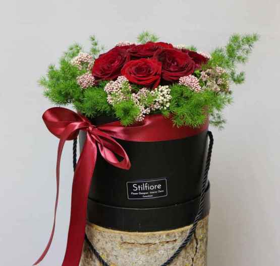 Flowerbox di Rose rosse – IMG 9135 4 e1589045863805